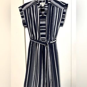 Monteau Causual Dress Size Small